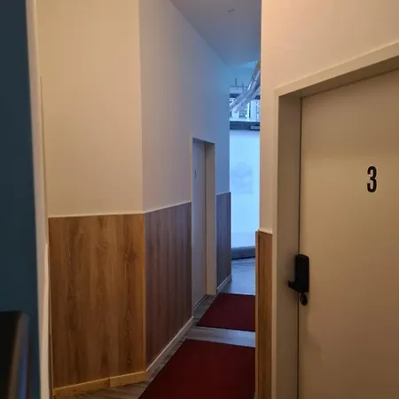 Kiez Box Twentyforseven Private