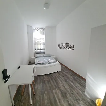 Kiez Box Twentyforseven Private *