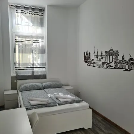 Kiez Box Twentyforseven Private * ベルリン