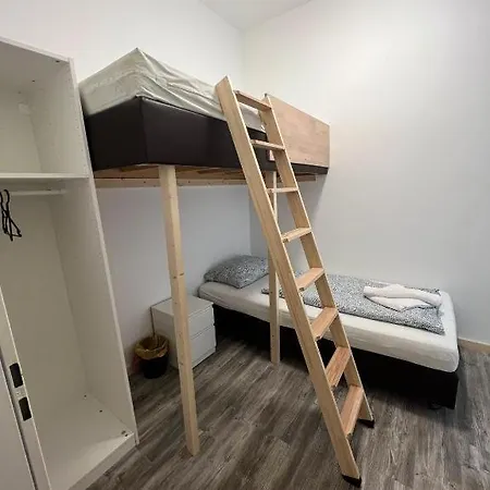 Kiez Box Twentyforseven Private Gasthuis *