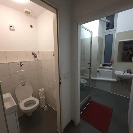 Gasthuis Kiez Box Twentyforseven Private *